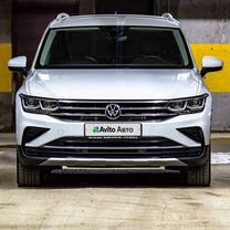 Volkswagen Tiguan 2.0 AMT, 2021, 52 900 км, с пробегом, цена 3 690 000 руб.