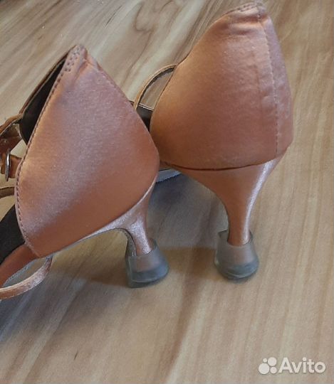 Продам бальные туфли стандарт