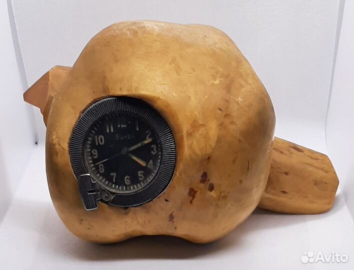 Часы в сувели