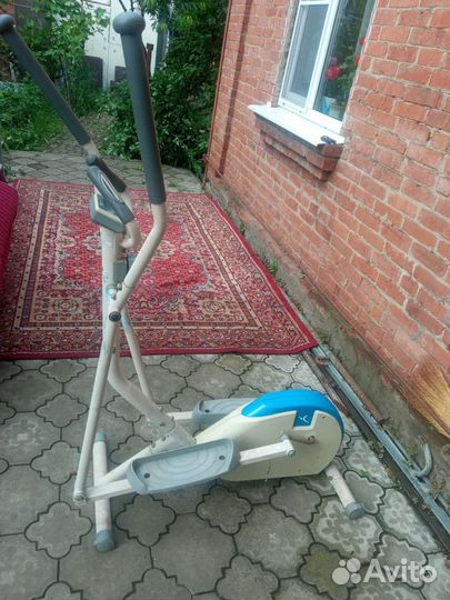 Эллиптический тренажёр, лыжи+вибромассажер ленточ