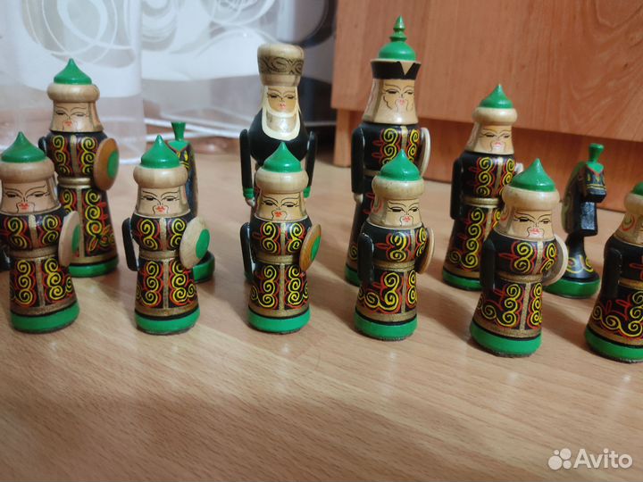 Шахматы сувенирные деревянные расписаны вручную
