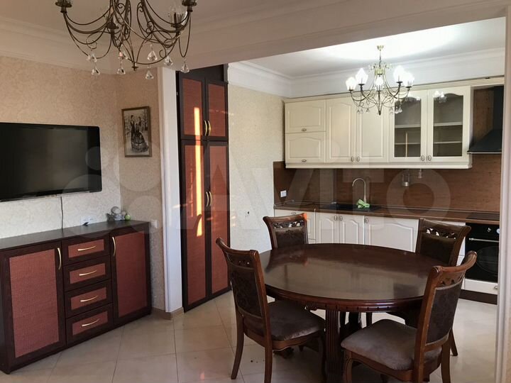 2-к. квартира, 55 м², 8/9 эт.