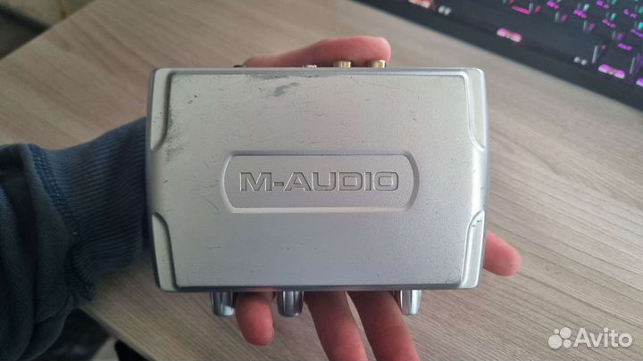 Звуковая карта M-audio Fast Track