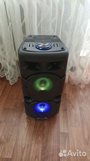 Громкая блютуз колонка с микрофоном