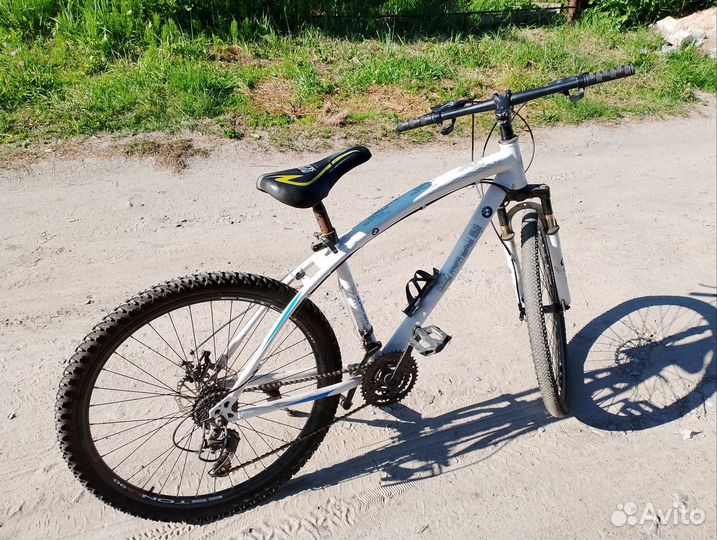 Велосипед BMW