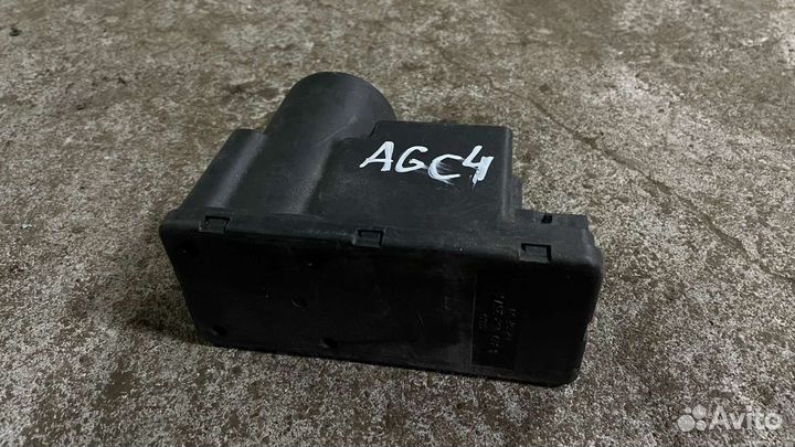 Вакуумный компрессор цз Audi a6 c4