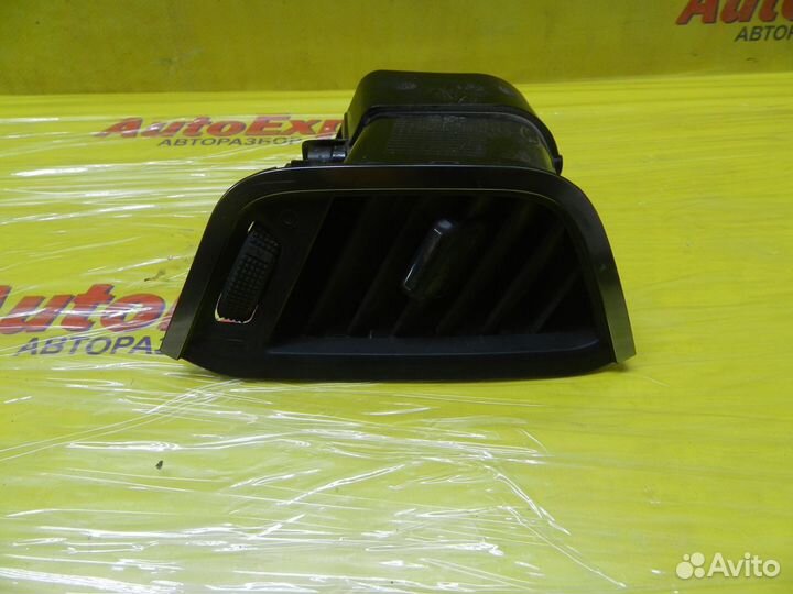 Дефлектор воздушный LADA X-Ray