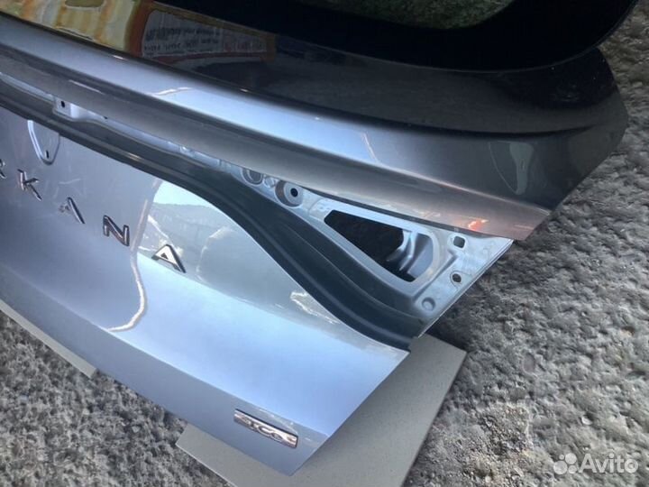 Дверь багажника со стеклом Renault Arkana пробег