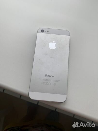 Телефон iPhone 5s