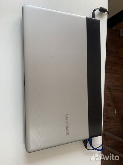 Ноутбук Samsung 17.3“