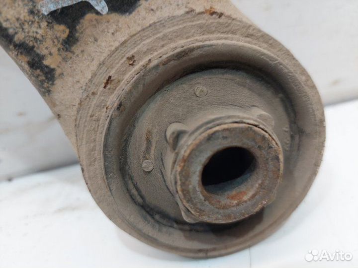 Рычаг подвески передний левый Peugeot 307