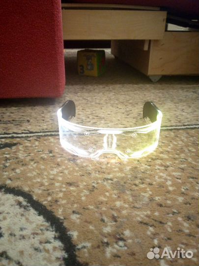 Светящиеся очки