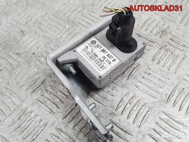 Датчик ускорения Фольксваген Гольф 4 1J0907655A