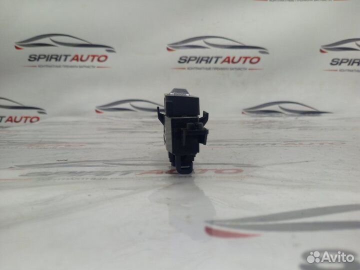 Кнопка обогрева сидений передняя правая Kia