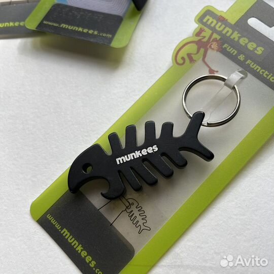 Брелок-открывашка, открывалка