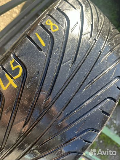 Triangle TR968 235/45 R18