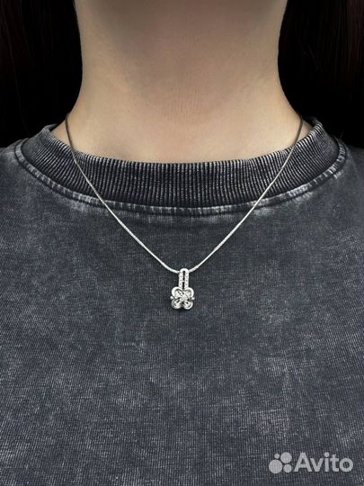 Золотой кулон с бриллиантами 585 / 2.45 гр