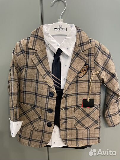 Новый детский костюм тройка 110р