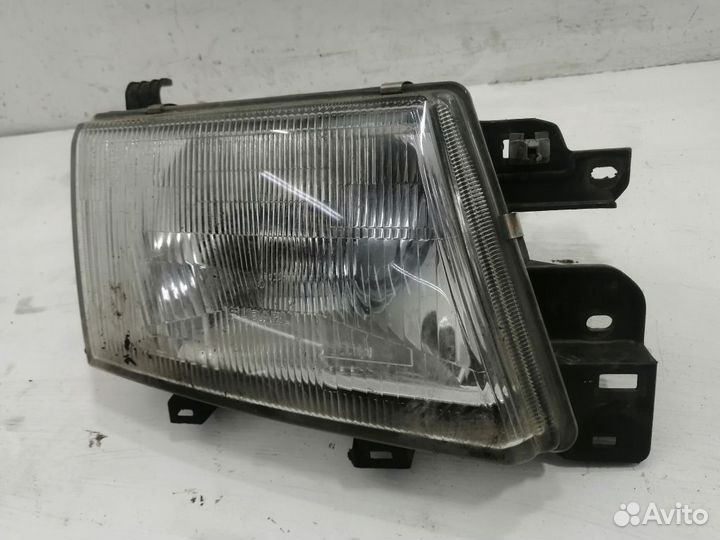 Блок фара правая Субару