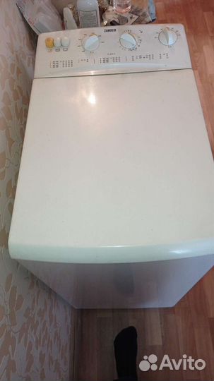 Стиральная машина с вертикальной загрузкой Zanussi