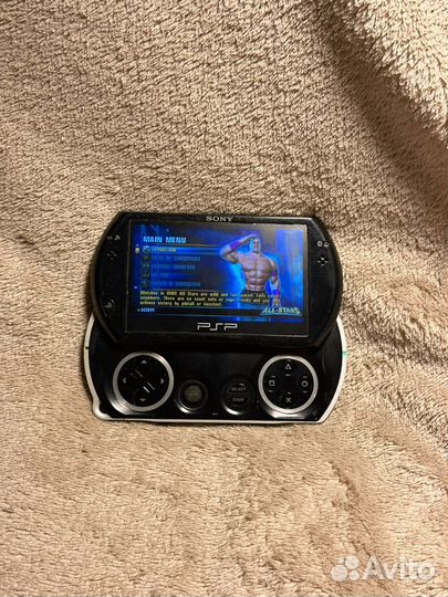 Sony PSP GO 16GB