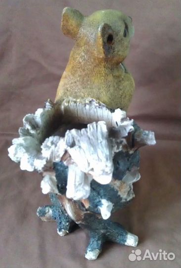 Скульптура Белка карандашница дерево, высота 24 см