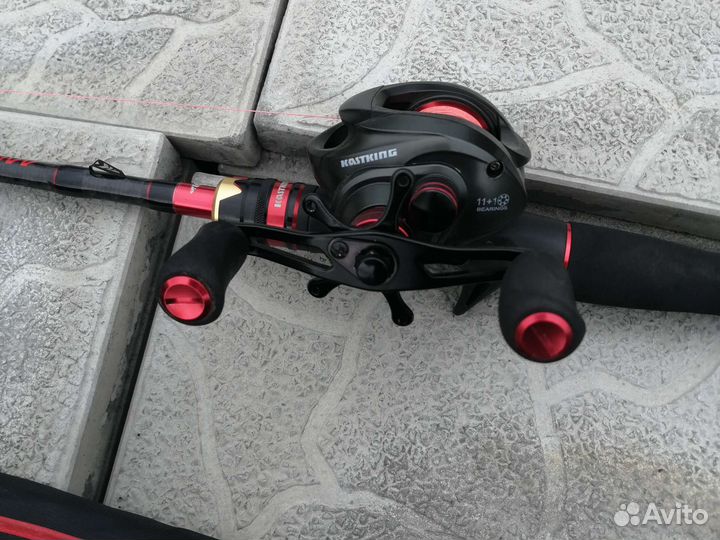 Кастинговый спиннинг с катушкой kastking