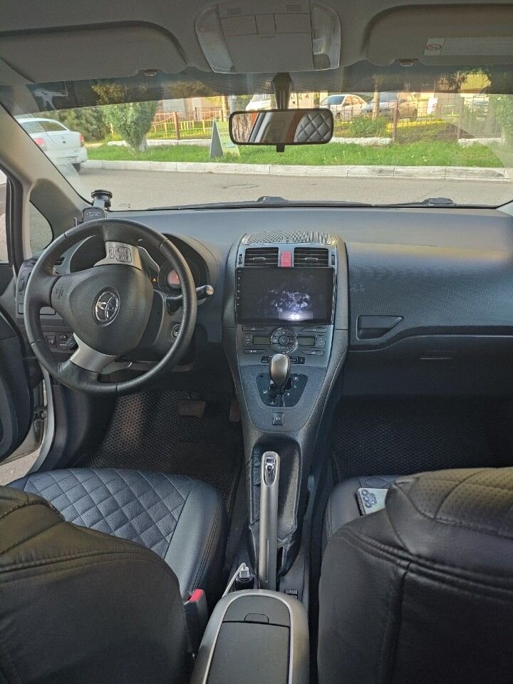 Toyota Auris: фото владельца