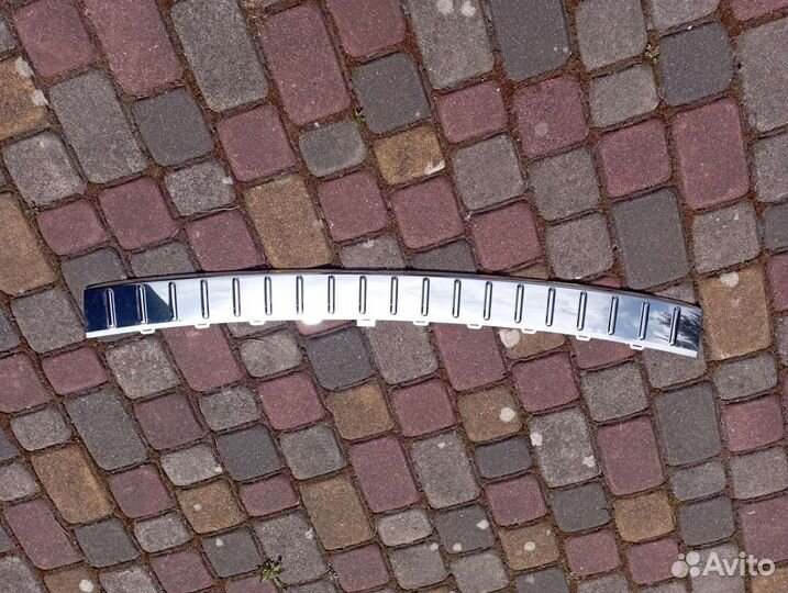 VW Tuareg 7P Хром заднего бампера оригинал