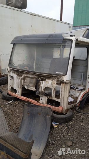 Кабина Мерседес 814 голая, либо по частям резка