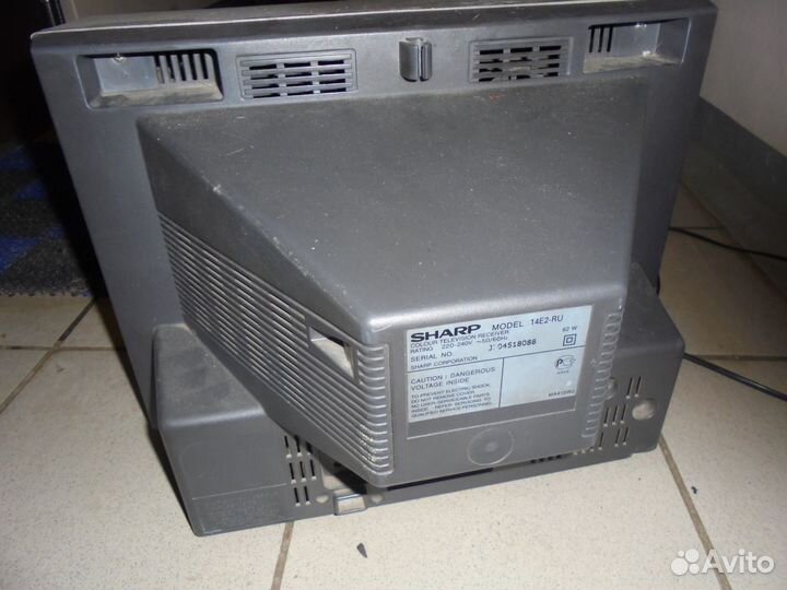 Телевизор Samsung и Sharp 14 диагональ
