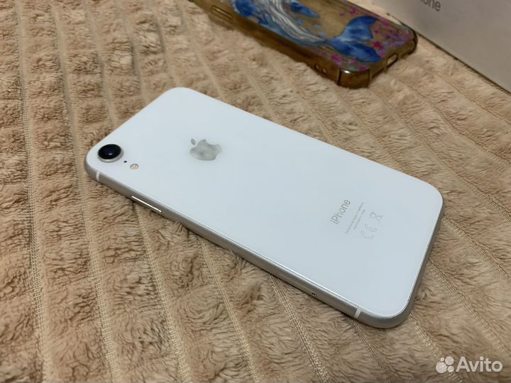 iPhone Xr, 64 ГБ