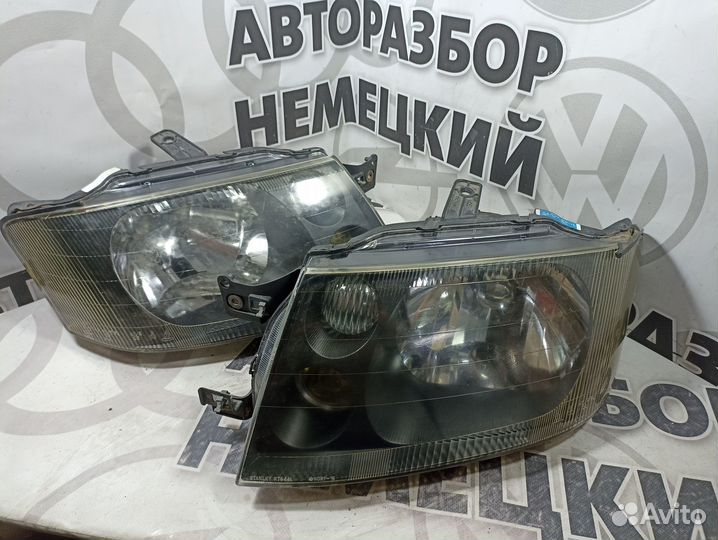 Фара Mitsubishi Space Runner 2