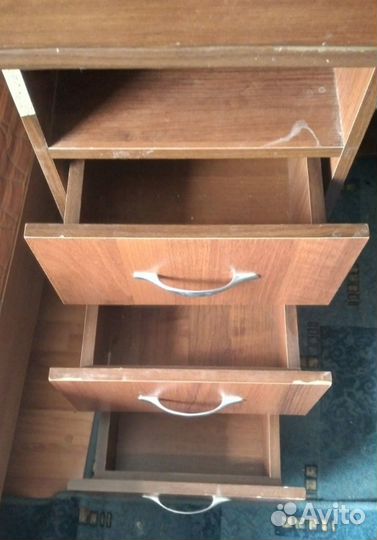 Компьютерный стол