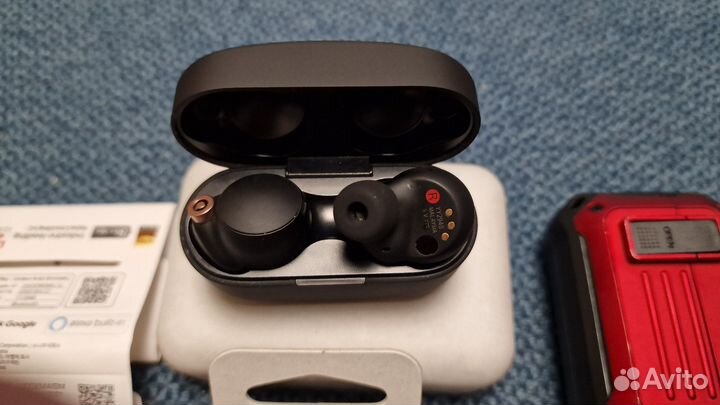 Беспроводные наушники Sony WF-1000XM4