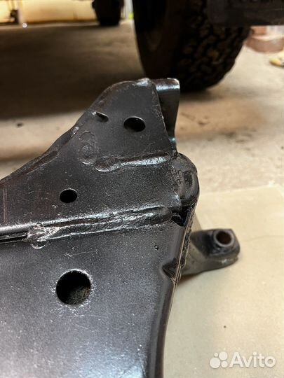 Подрамник Lancer 9