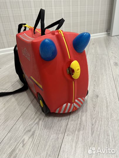 Детский чемодан trunki новый