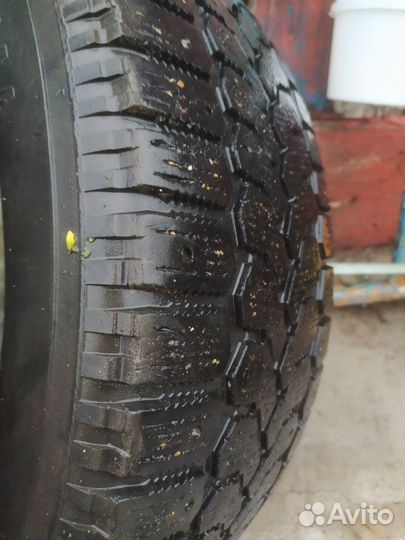Yokohama Ice Guard Stud IG55 215/60 R16
