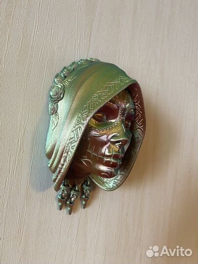 Декор на стену Santa Catrina