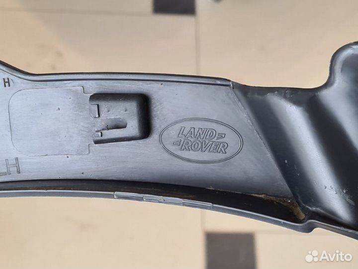 Расширитель арки з.л. колеса задний левый Land