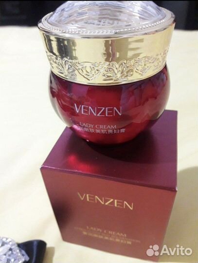 Омолаживающий и отбеливающий крем для лица