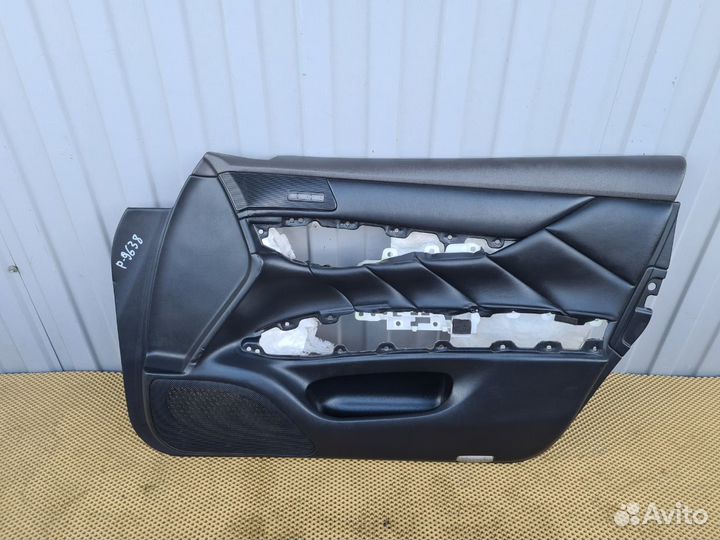 Обшивка двери передняя правая Infiniti M25 M37 Q70