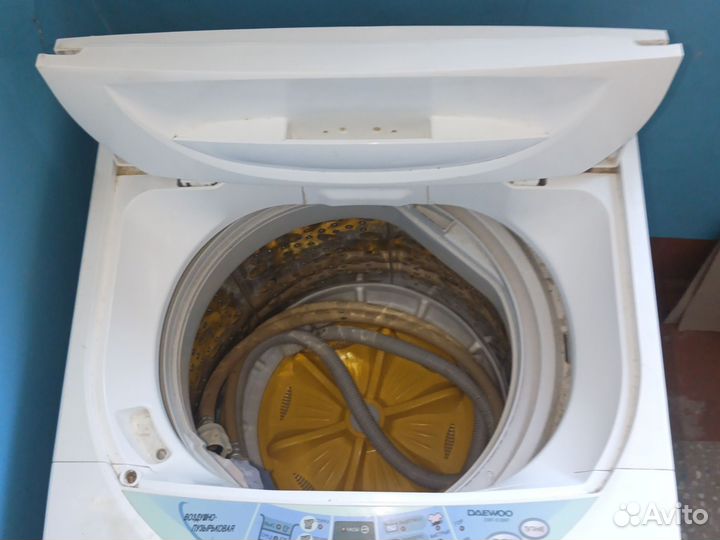 Стиральная машина с вертикальной загрузкой