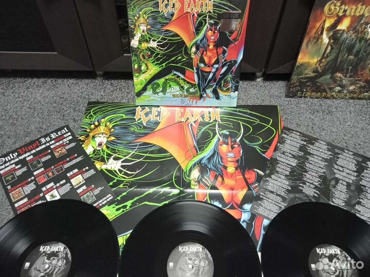 Lp Iced Earth, Grave Digger