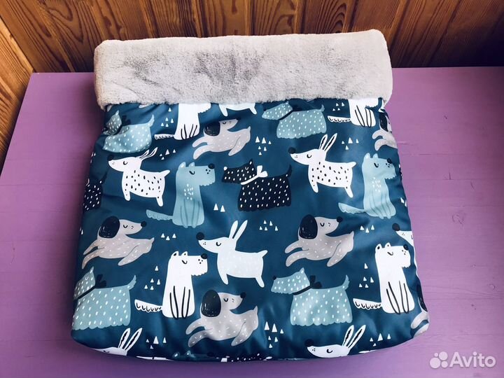 Лежанки для собак и кошек