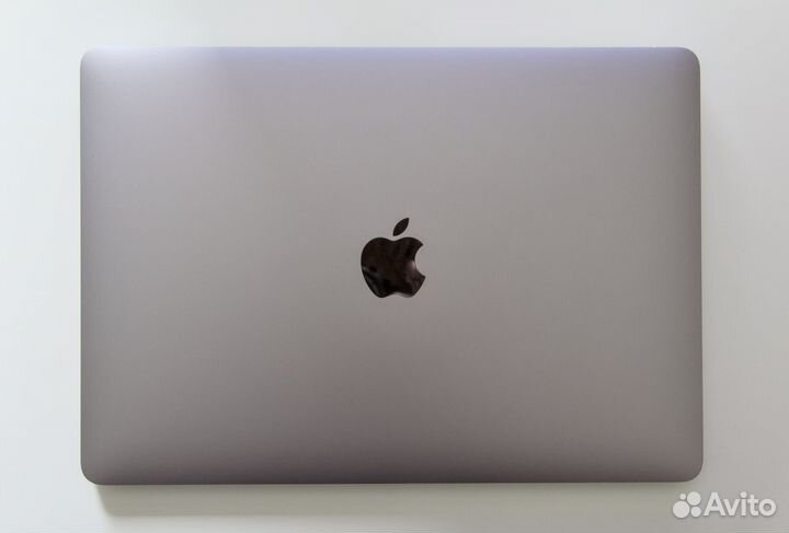 MacBook Pro 13 M1 (8 / 256)