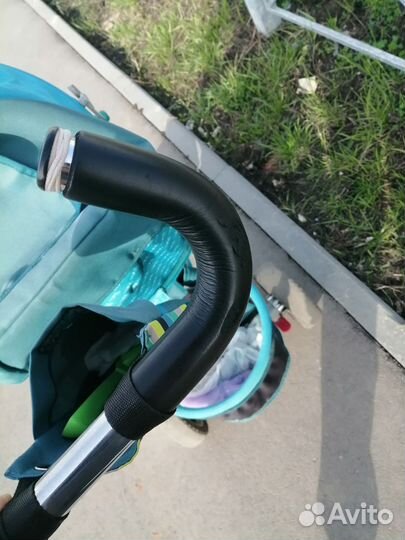 Детский велосипед трехколесный с ручкой бу