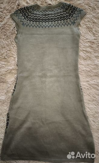 Платье Pelican трикотажное вязанное женское, XS