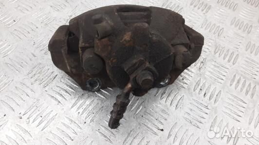 Суппорт тормозной передний левый opel meriva A (93
