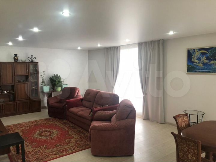 Дом 127,7 м² на участке 10,3 сот.